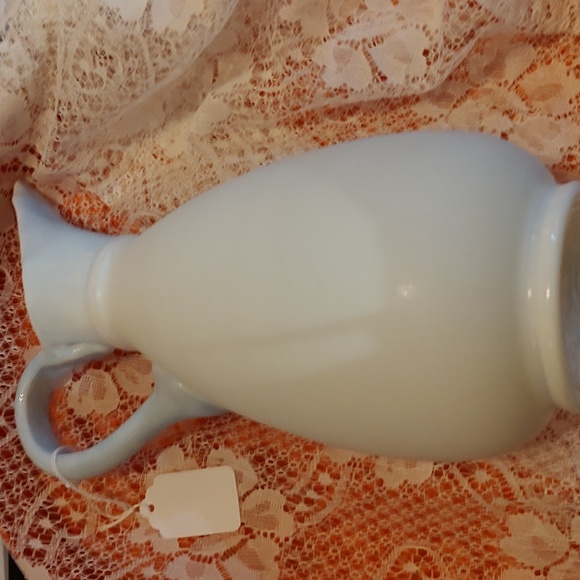 Beautiful Vintage hand blown Angel Pitcher - Picture 4 of 7